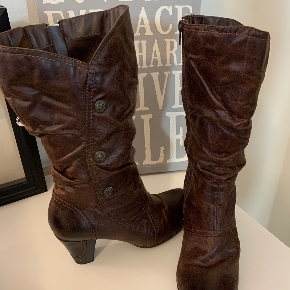 👢 CUTE BOOTS 👢 - Picture 3 of 10